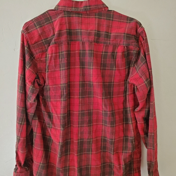 Red casual shirt - Picture 2 of 3